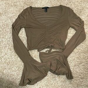 Cropped green long sleeve top. Size S. Like new.